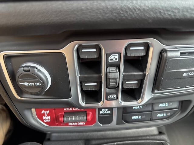 2025 Jeep Gladiator Willys