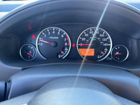 2008 Nissan Pathfinder LE