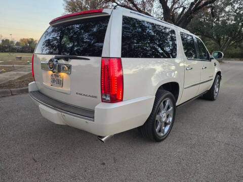 2013 Cadillac Escalade ESV Luxury