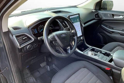 2022 Ford Edge SE