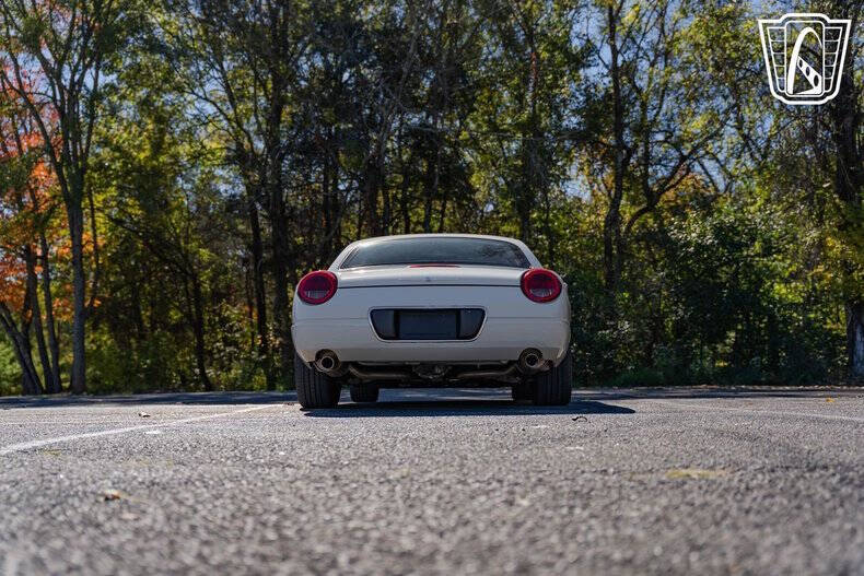 2002 Ford Thunderbird Deluxe