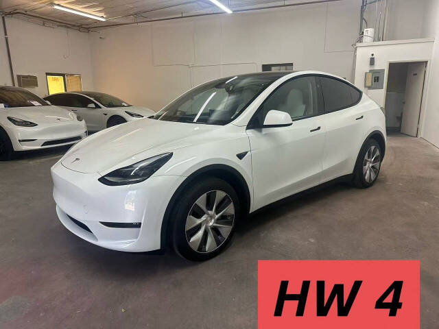 2023 Tesla Model Y's photo