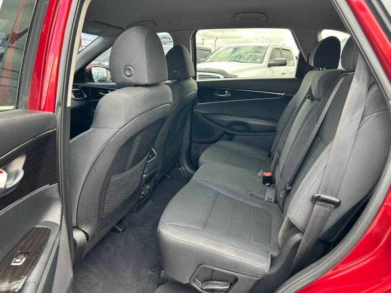 2020 Kia Sorento S V6