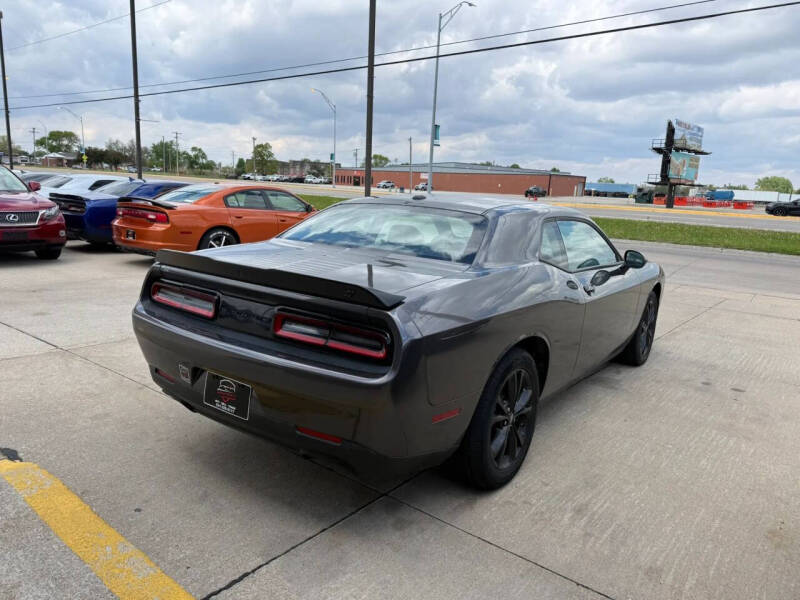 2022 Dodge Challenger SXT