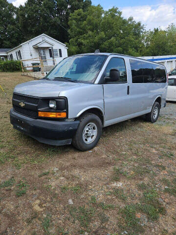2017 Chevrolet Express LS 2500