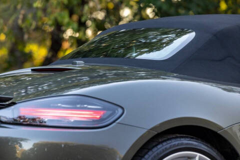 2021 Porsche 718 Boxster