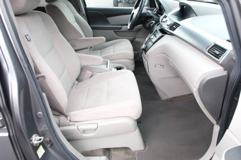 2011 Honda Odyssey EX photo 20