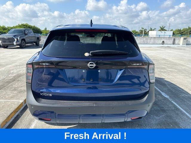 2025 Nissan Kicks SV