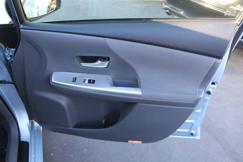2012 Toyota Prius v Three