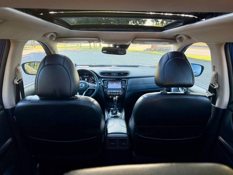 2017 Nissan Rogue SL