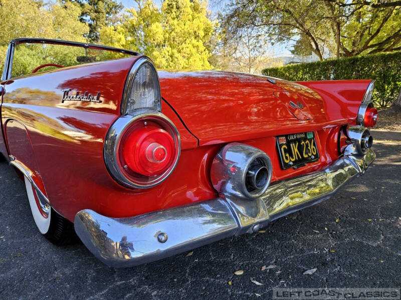 1955 Ford Thunderbird
