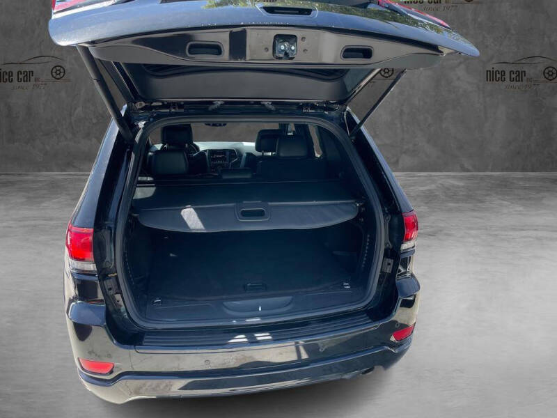 2017 Jeep Grand Cherokee Laredo