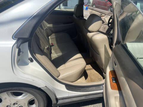 2000 Lexus ES 300