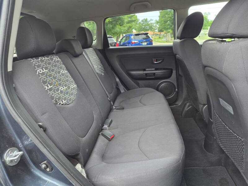 2011 Kia Soul +