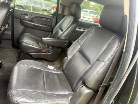 2011 Cadillac Escalade ESV Luxury