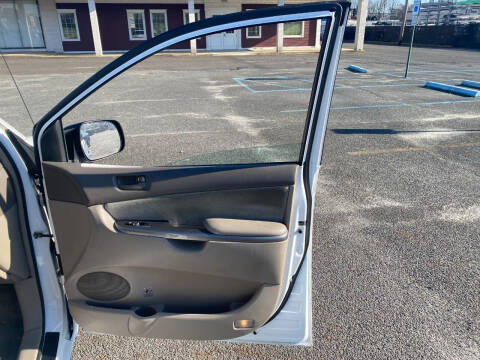 2009 Toyota Sienna LE 7-Passenger