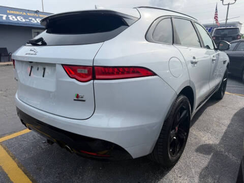 2017 Jaguar F-PACE S