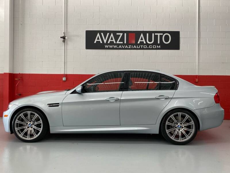 2011 BMW M3 for sale at AVAZI AUTO GROUP LLC in Gaithersburg MD
