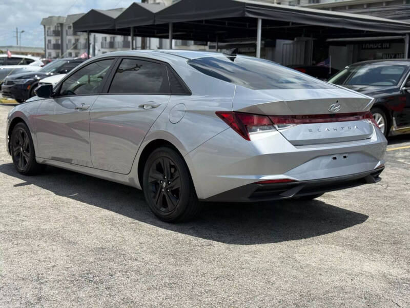 2022 Hyundai Elantra