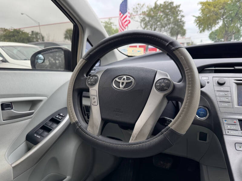 2012 Toyota Prius One