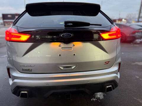 2019 Ford Edge ST