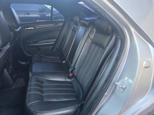 2018 Chrysler 300 S
