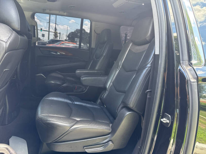 2017 Cadillac Escalade ESV Luxury