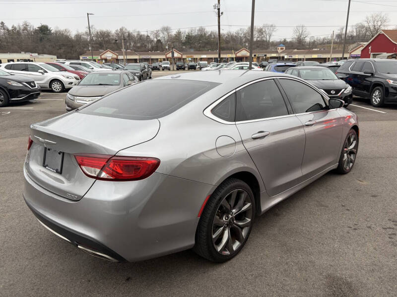 2016 Chrysler 200 Limited