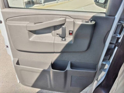 2023 Chevrolet Express 2500