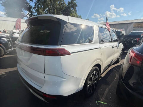 2022 Kia Carnival EX