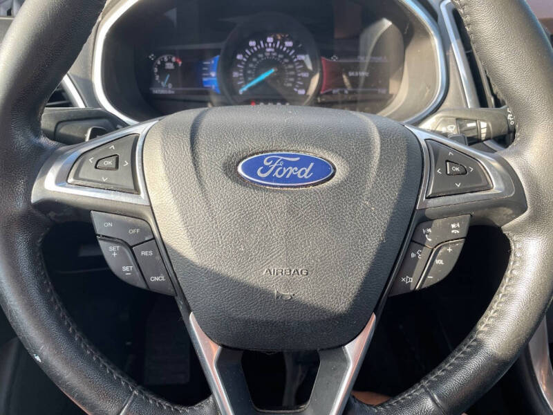 2017 Ford Edge Titanium
