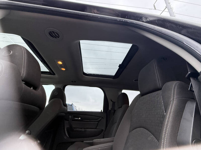 2016 GMC Acadia SLE-2