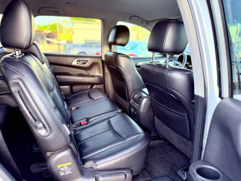 2018 Nissan Pathfinder Platinum