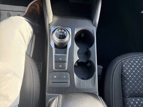 2025 Ford Escape Active