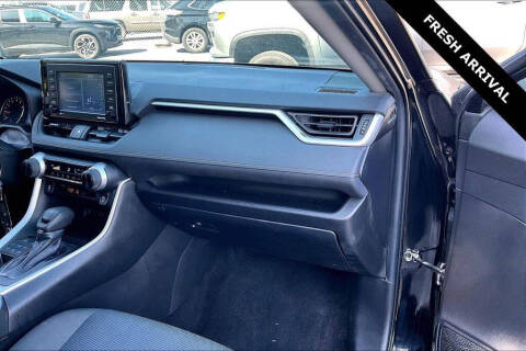 2022 Toyota RAV4 LE