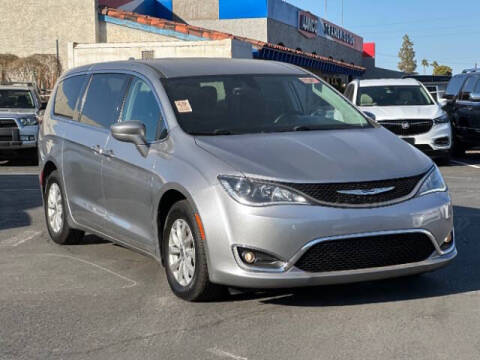 2019 Chrysler Pacifica for sale at Curry's Cars - Brown & Brown Wholesale in Mesa AZ