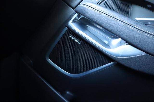 2018 Jaguar E-PACE P300 R-Dynamic S