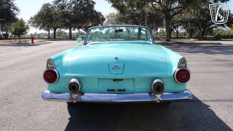 1955 Ford Thunderbird