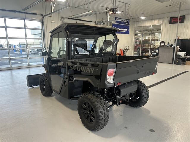 2025 Segway UT6