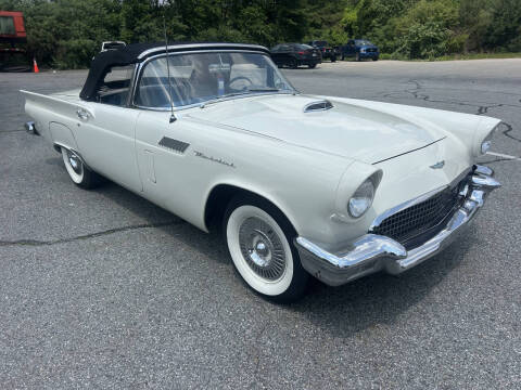 1957 Ford Thunderbird