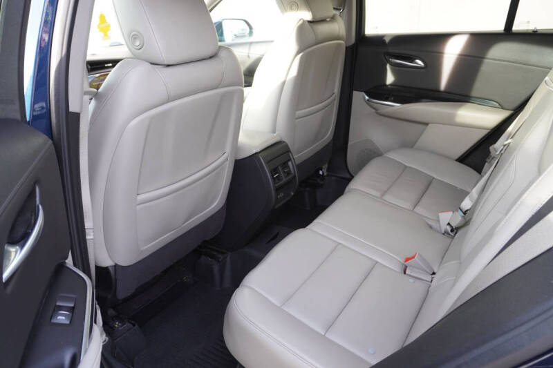 2020 Cadillac XT4 Premium Luxury