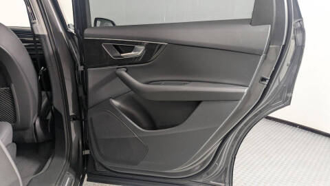 2022 Audi Q7 quattro Premium 55 TFSI