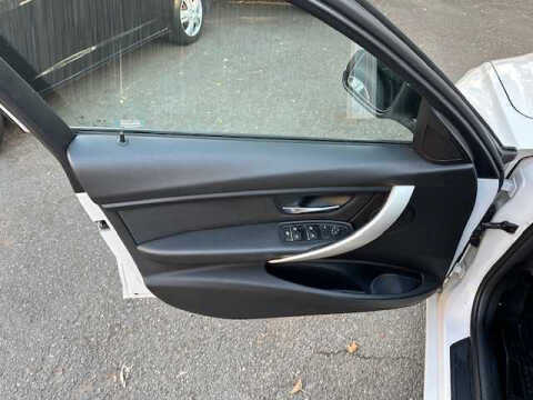 2018 BMW 3 Series 320i xDrive