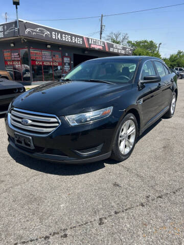 2017 Ford Taurus SE