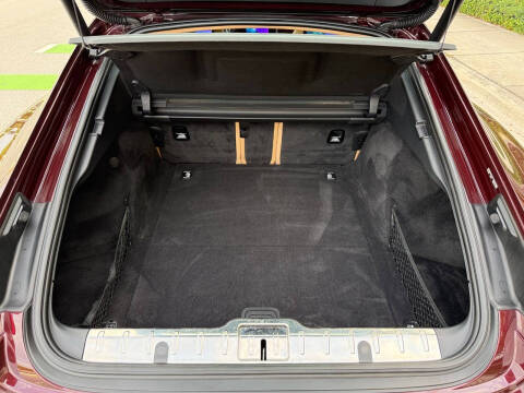 2018 Porsche Panamera 4 Executive