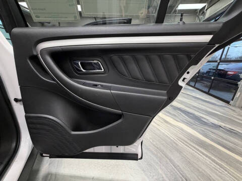 2018 Ford Taurus SEL