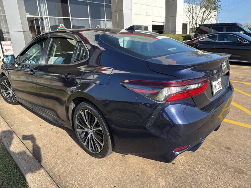 2021 Toyota Camry SE