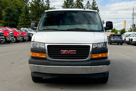 2022 GMC Savana 2500