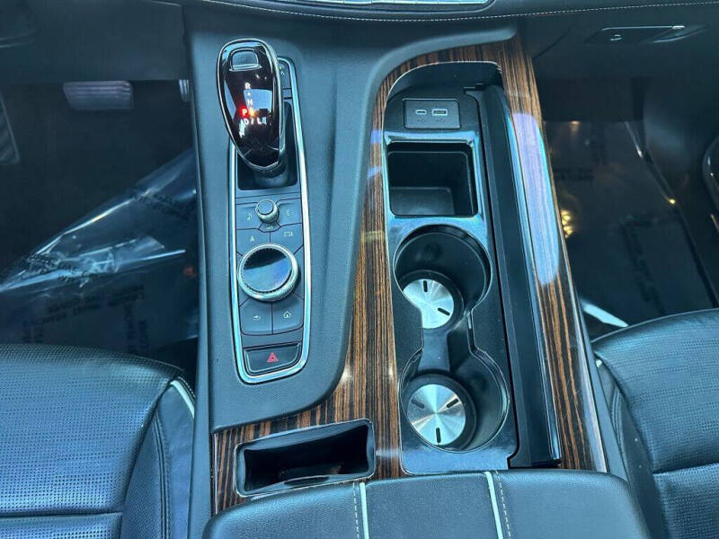 2022 Cadillac Escalade ESV Premium Luxury