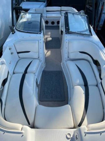 2001 Four Winns FUNSHIP 254